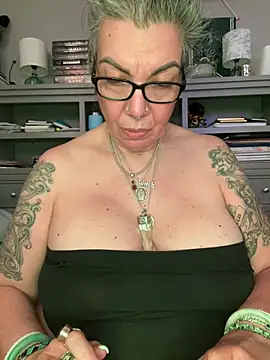 dieseldame1313 webcam