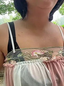 美女goudanlove在线直播