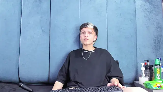 Megan_Thompson_ webcam