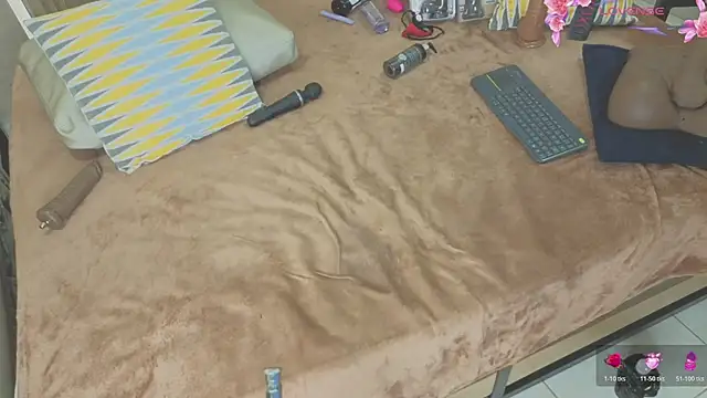 sabrina_shark_ webcam