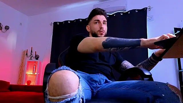 MightyAaron66 webcam