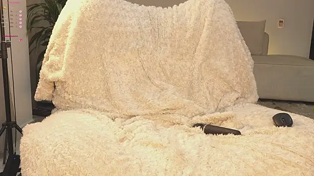 cinnamon_crisss's room