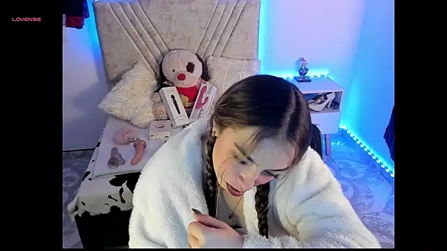 Mia_Victoria22 webcam