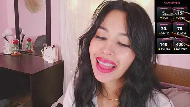 Miss_Charlottet webcam