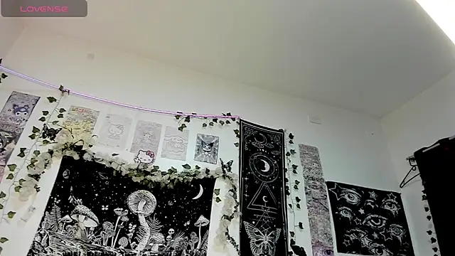 GothKitten666 webcam