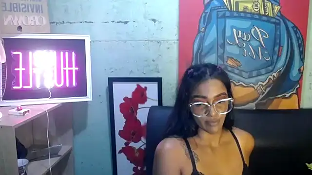 Indianzaraxxx webcam