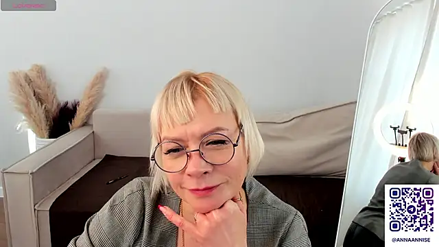 Ann_Annise webcam