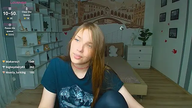 DariaAngels from StripChat is Freechat