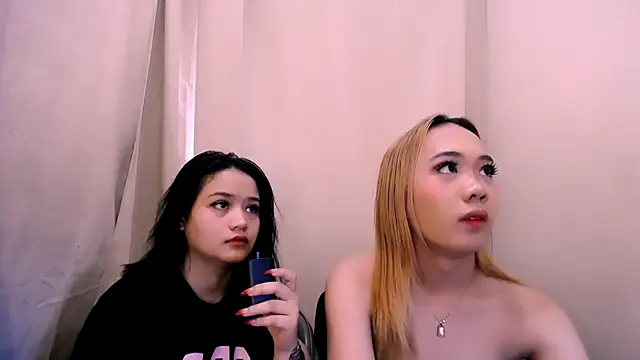 hugecock_collins's room