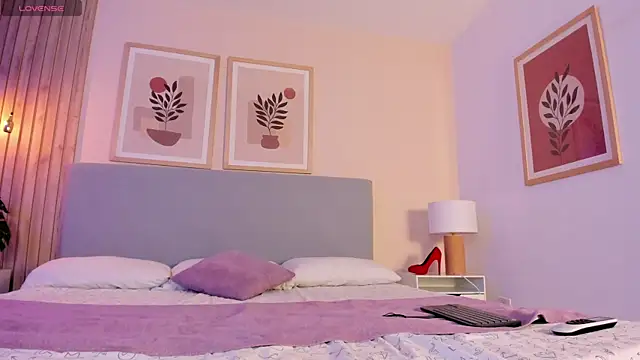 Moon_of_Hades webcam