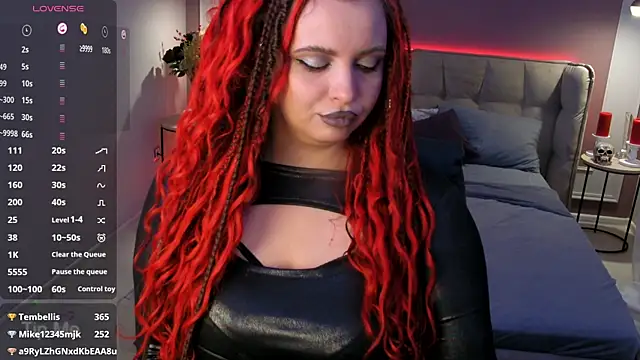 Miss_Maya_Mils webcam