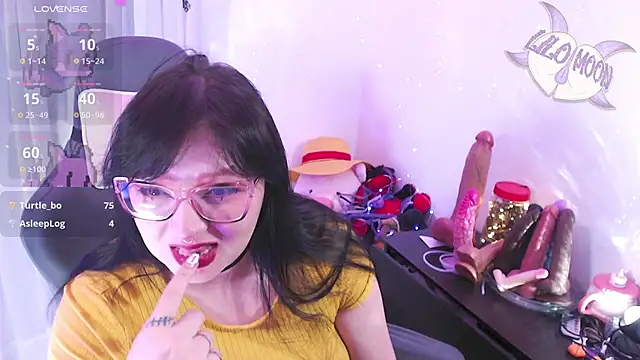 LiloMoon69 webcam