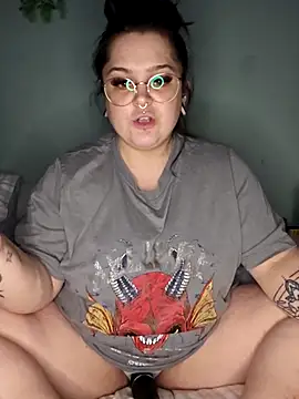 Saucy-Serenity webcam