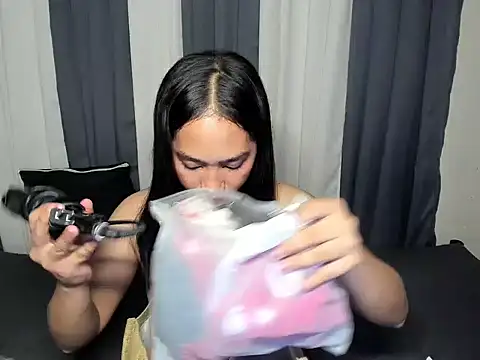 BigCockCristine webcam