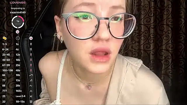 RebeccaDelmedico webcam