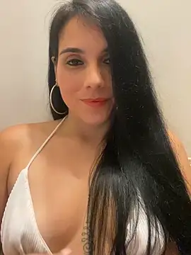 Webcam Model (Miaswwe)  is live.Free join now!