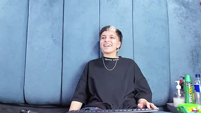 Megan_Thompson_ webcam