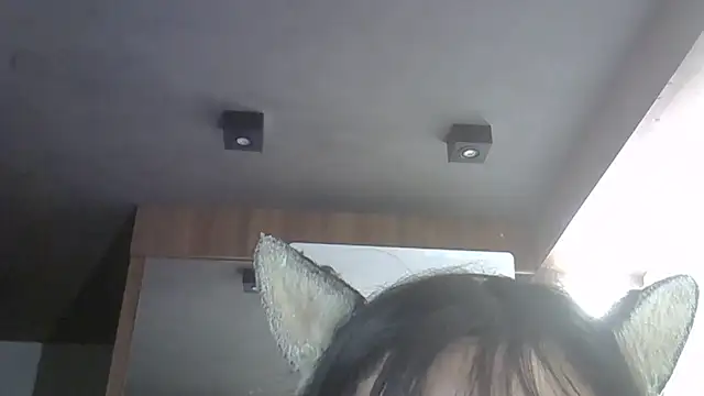 SkinnyKitten webcam