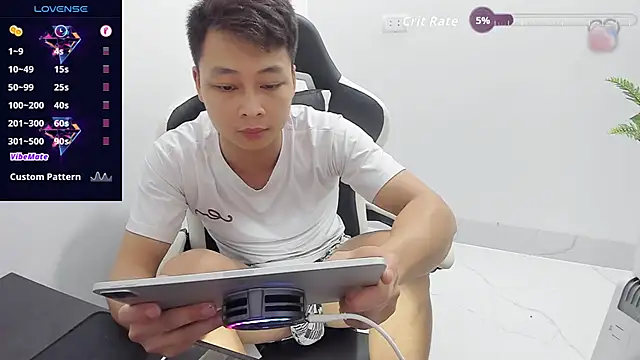 Naughty___asian webcam