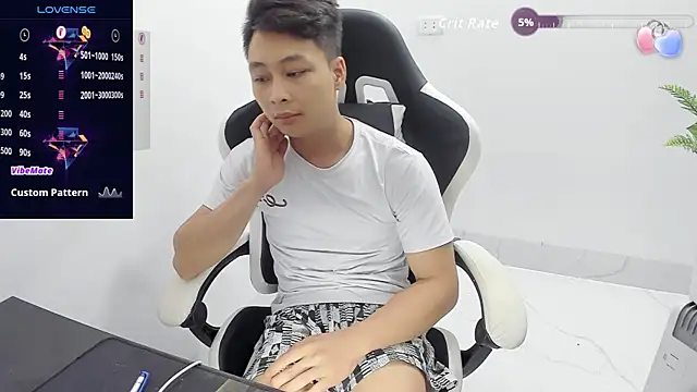 naughty___asian (M young) - teasing my dick