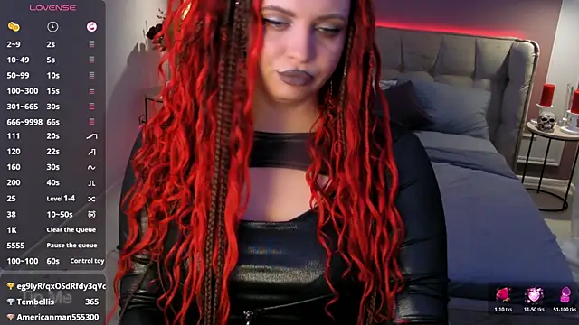 Miss_Maya_Mils webcam