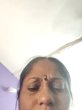 yamini1431 webcam