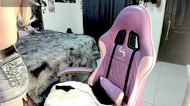 GothKitten666 webcam