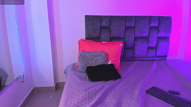 Madison_Rosee webcam