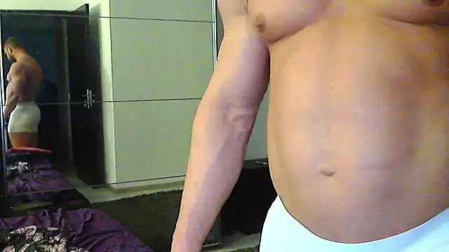 muscularkevin webcam