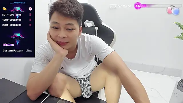 Naughty___asian webcam