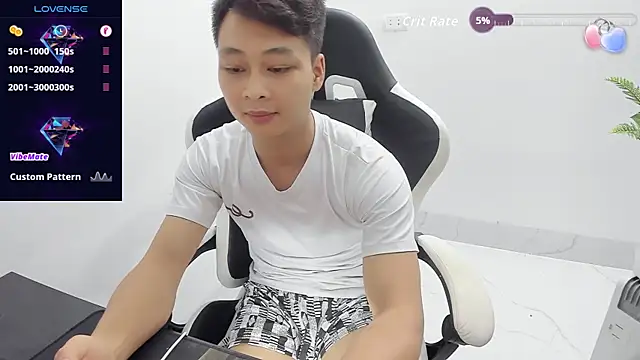 Naughty___asian live sex cam