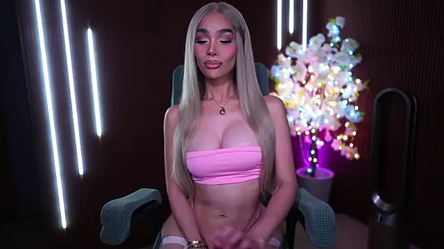 xxforyoureyesonlyxx webcam