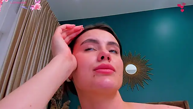 calymoon (F young) - lovense ON, fingering pussy