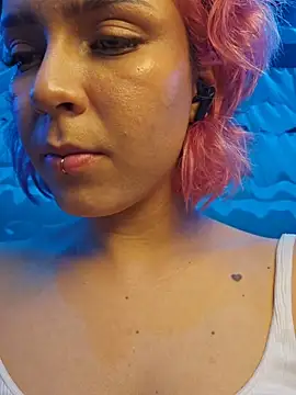 Webcam Model (Kitty_San_xXx)  is live.Free join now!