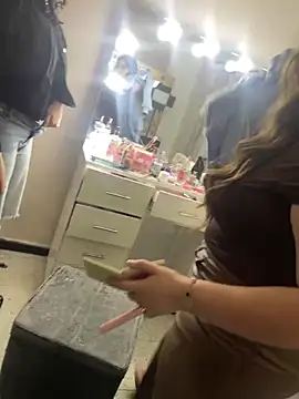 Preview of amber_rosse_outdoors