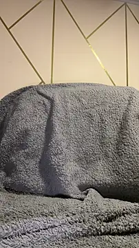 squirtingqueen11 (F young) - ride dildo, fist, squirt