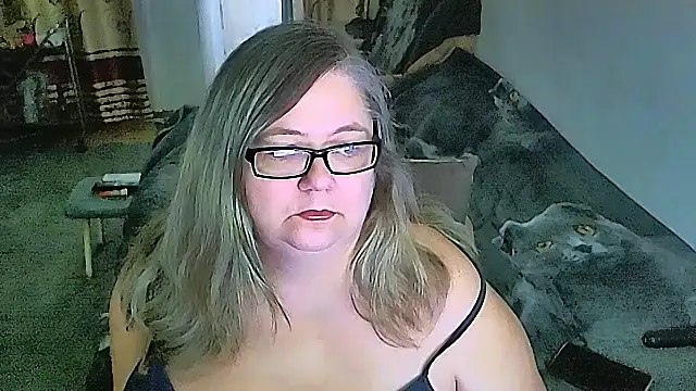 sex2 (F mature) - naked, squirt