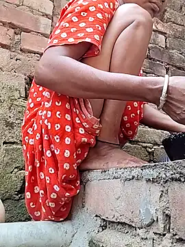 Webcam Model (Sweet-runi) is live