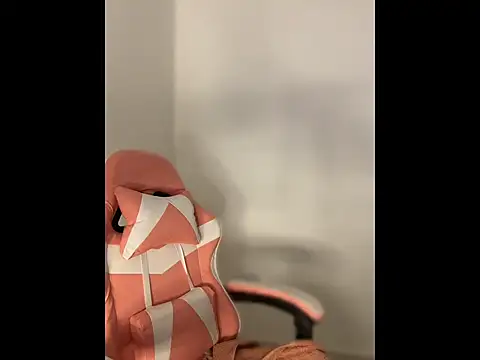 ScarletVelvetX webcam