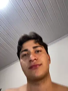 Tavinho067 live sex cam