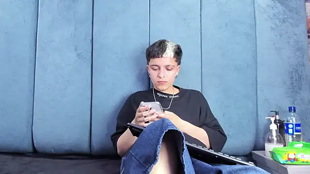 Megan_Thompson_ webcam