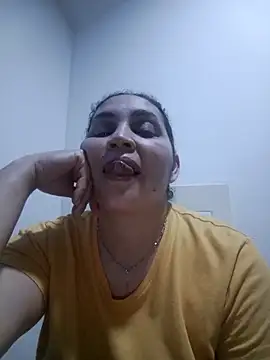 MirandaSoto webcam
