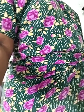 MaaliiiPonuTamil webcam