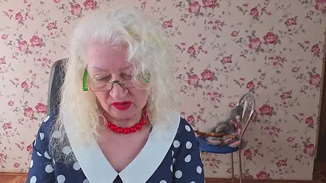 Maya_Mayflower webcam