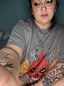 Saucy-Serenity webcam