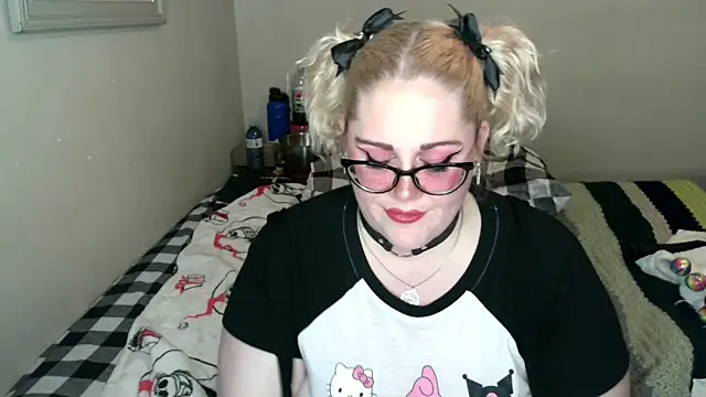 Kinky_Witch webcam