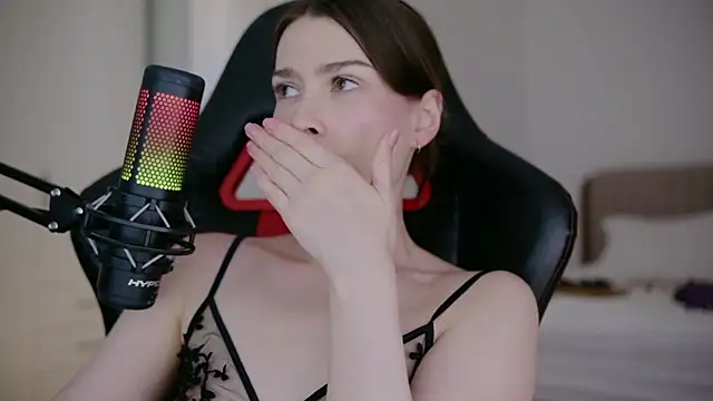 WowHelloAlice webcam