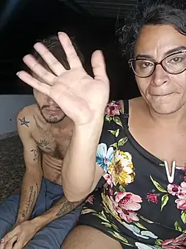 zamara_and_erik webcam