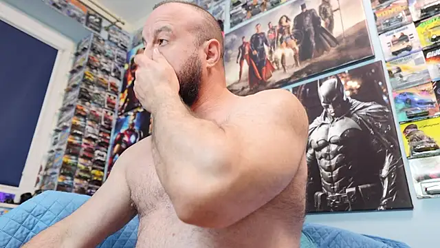 Muscle_Bear webcam