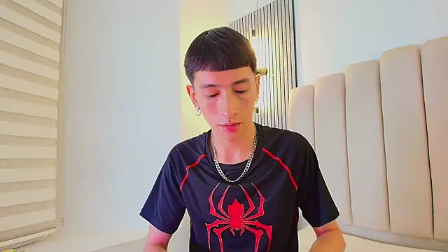 lian_cameron (M twink) - cum in public+cum eating